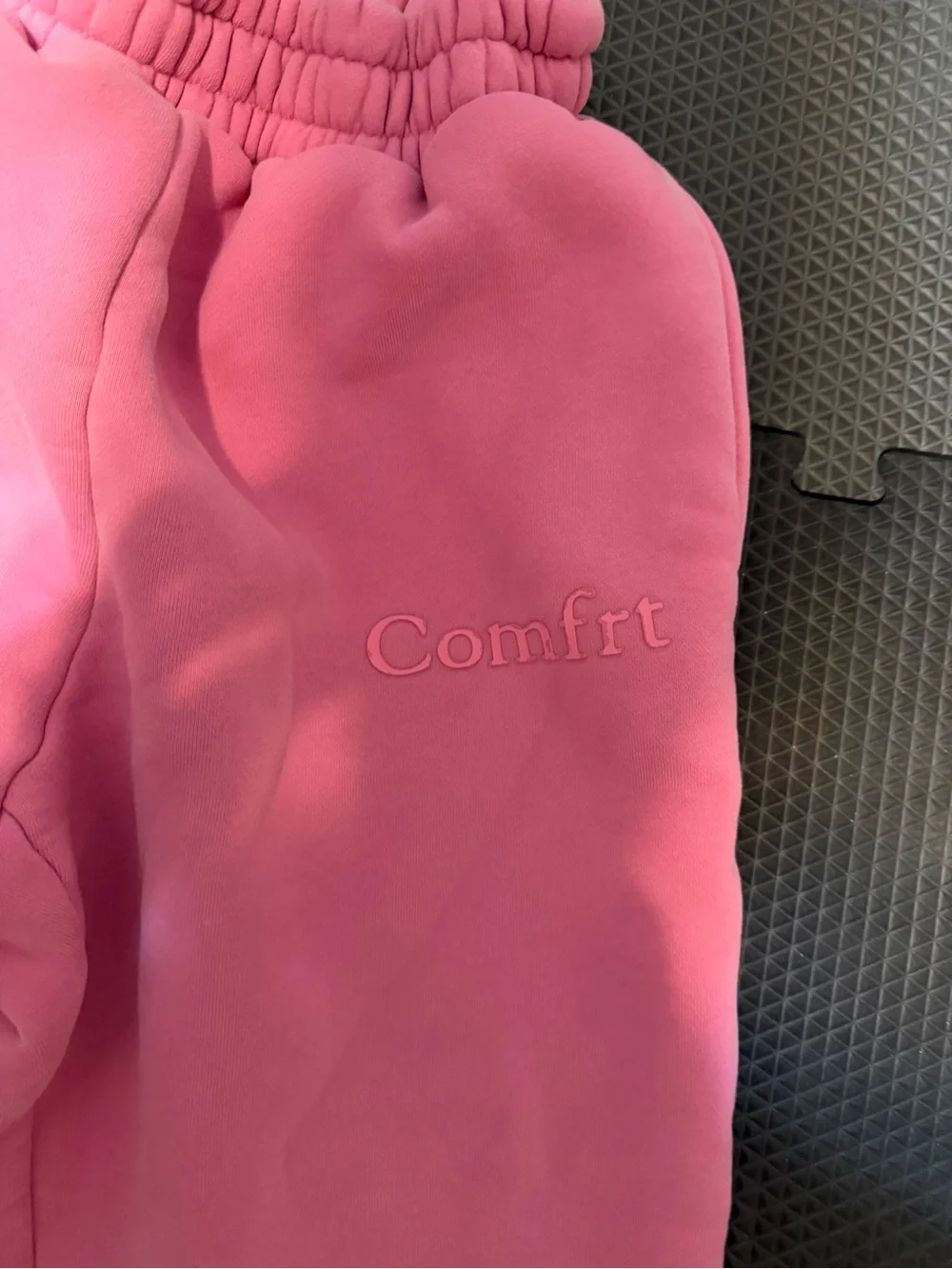 Comfrt Pink Hoodie & Jogger Set - Cozy Casual Bottoms